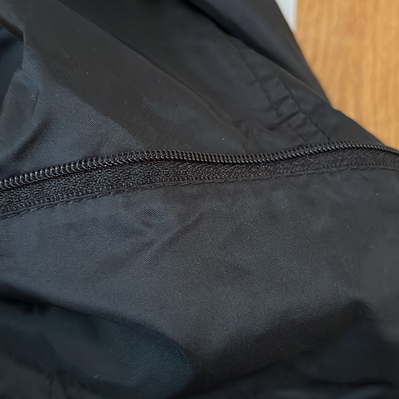 Columbia Jacket Men’s Large Black Packable Hooded Windbreaker Lightweight Rain - Picture 8 of 8